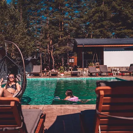Villa Dakota Forest Retreat