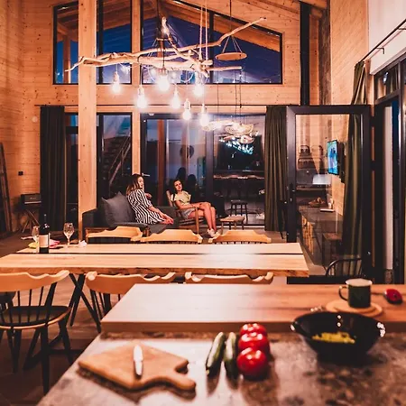 Dakota Forest Retreat Villa