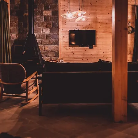 Villa Dakota Forest Retreat *