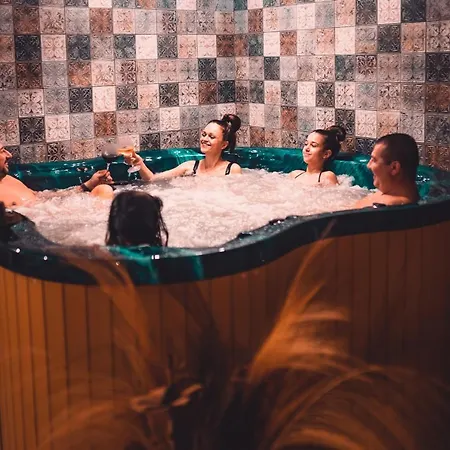 Dakota Forest Retreat ヴィラ ツィゴフ・チャルク