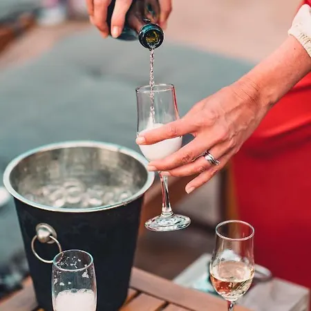 Villa Dakota Forest Retreat *