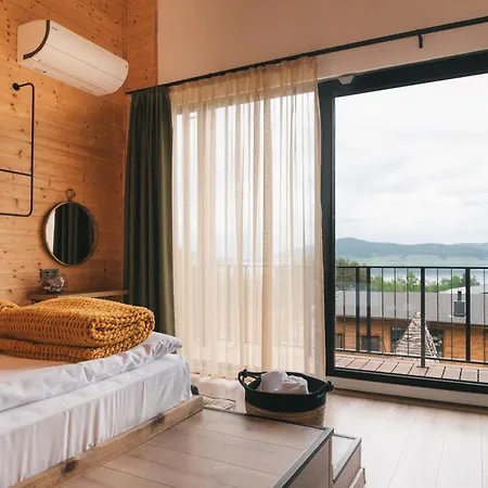 Villa Dakota Forest Retreat