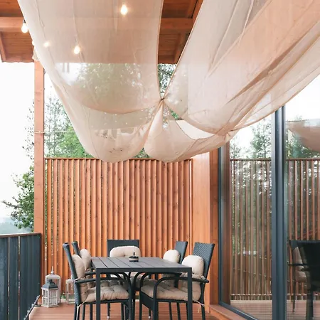 Villa Dakota Forest Retreat *