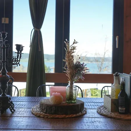 Villa Dakota Forest Retreat