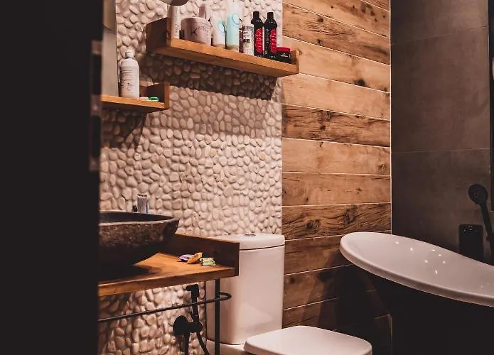 Dakota Forest Retreat Villa