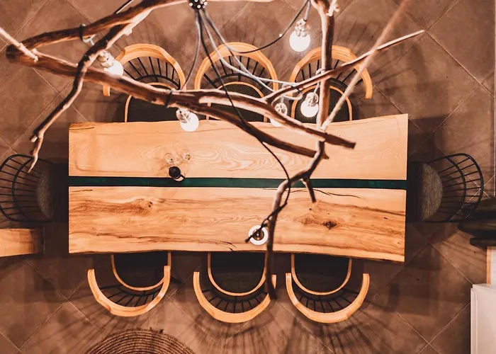 Villa Dakota Forest Retreat