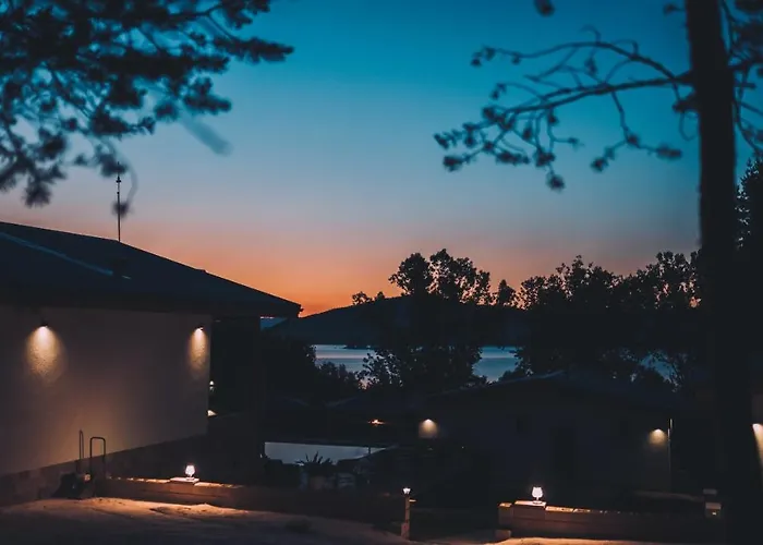 Dakota Forest Retreat Tsigov Chark