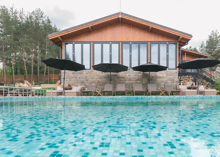 Villa Dakota Forest Retreat